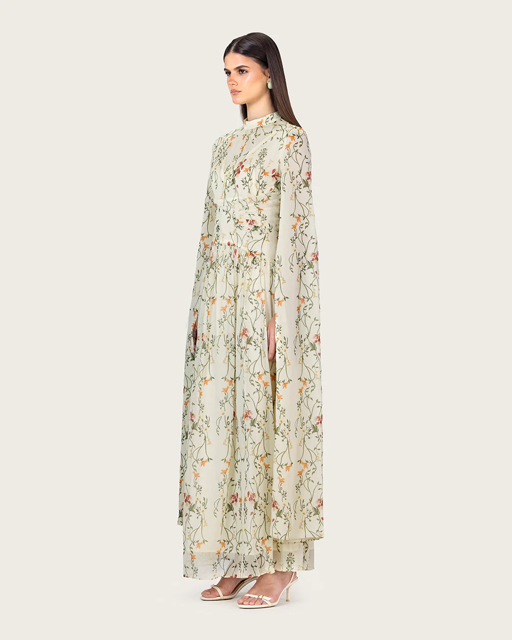 فستان عاجي بنقشة زهرية وأكمام منسدلة - Image 4