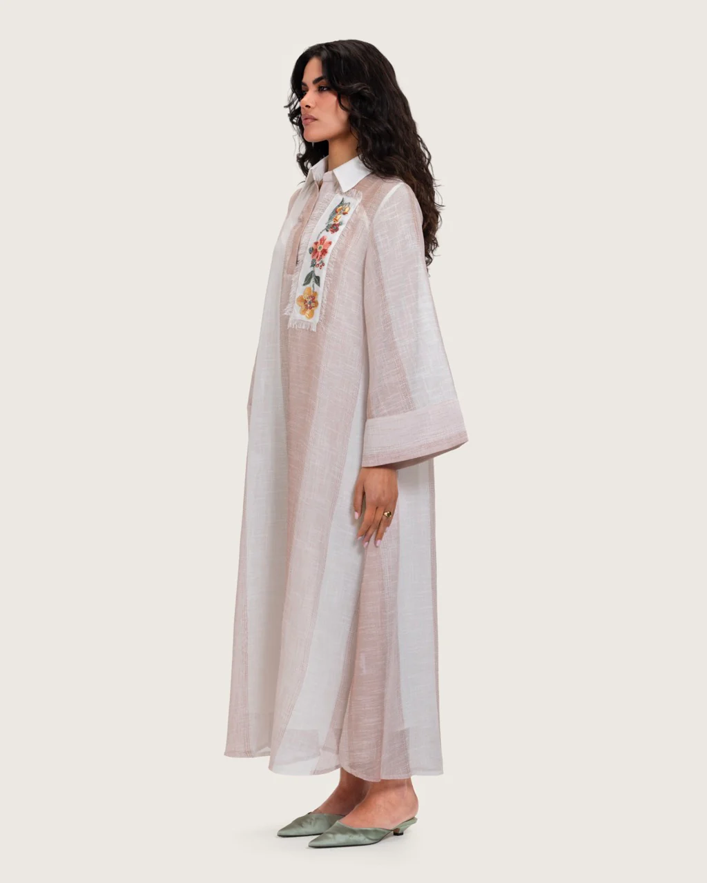قفطان ماكسي بتطريز زهري يدوي - Image 7
